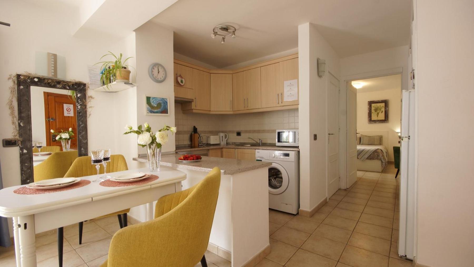 Apartamento Familiar Con Piscina Con Wi Fi En Los Cristianos Los Cristianos  Exterior photo